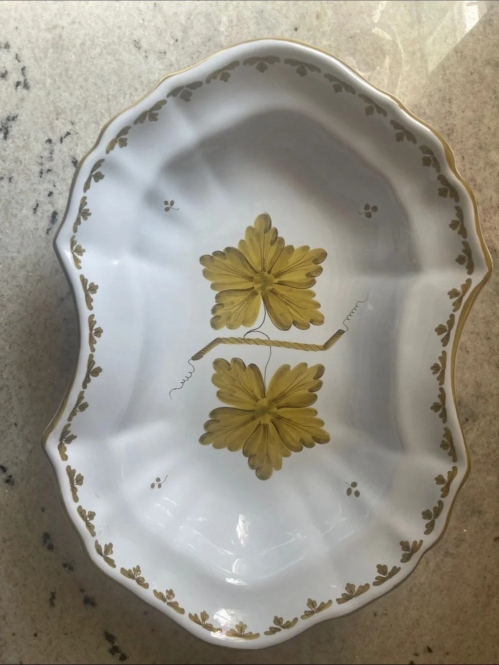 AMM Italy Code 24070 Serving Bowl with Gold Foliage